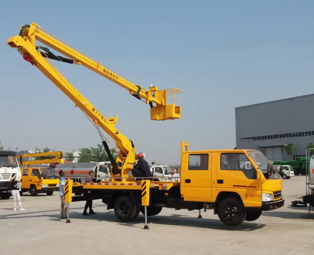 巴中高空作业车1.png